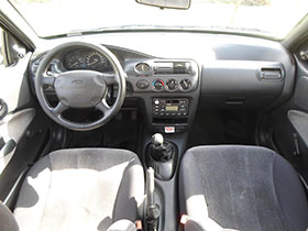 Ford Escort bérlés sofőrülés