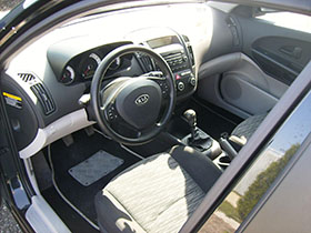Kia CEE'D bérlés sofőrülés