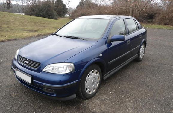 Opel Astra autóbérlés