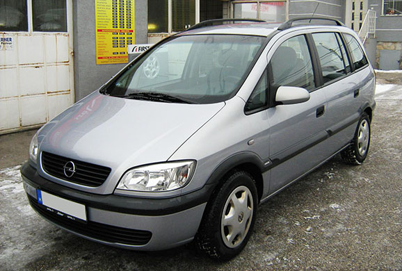 Opel Zafira A bérlés