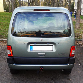 Peugeot Partner bérlés hátulról