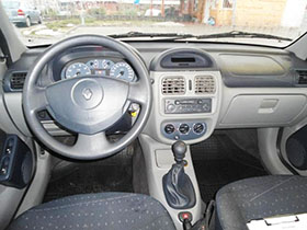 Renault Thalia bérlés sofőrülés